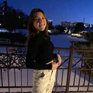 Meet your Posher, Brooke